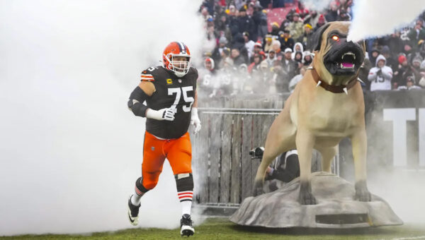 Browns’ Joel Bitonio makes career decision