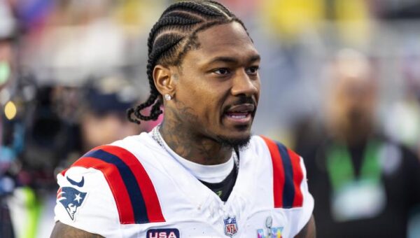Mike Vrabel Shuts Door On Patriots-Stefon Diggs Reunion Amid Rumors