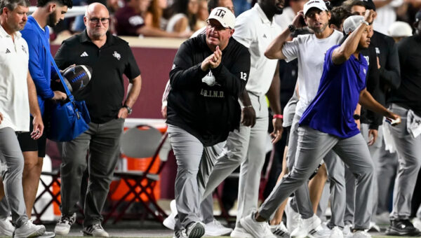 Best social media reactions from No. 1 LB committing to Texas A&M
