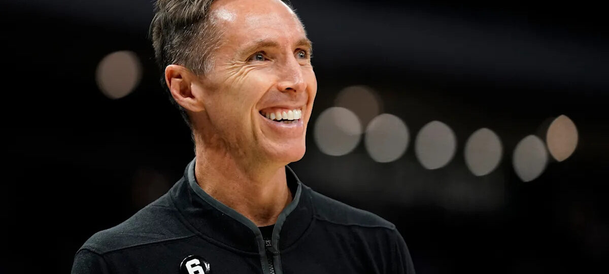 Canadian hoops great Steve Nash encourages Canada ahead of World Cup match against Switzerland