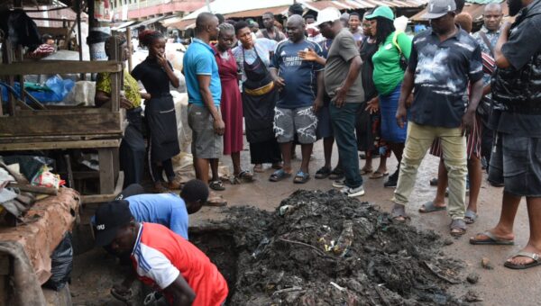 Flooding: Stop blocking gutters with garbage – Abia Govt cautions residents