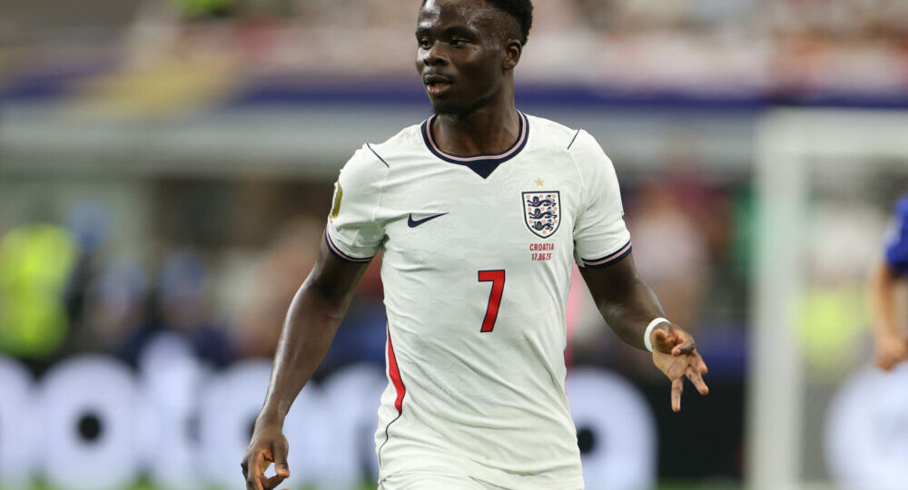 Bukayo Saka misses England training