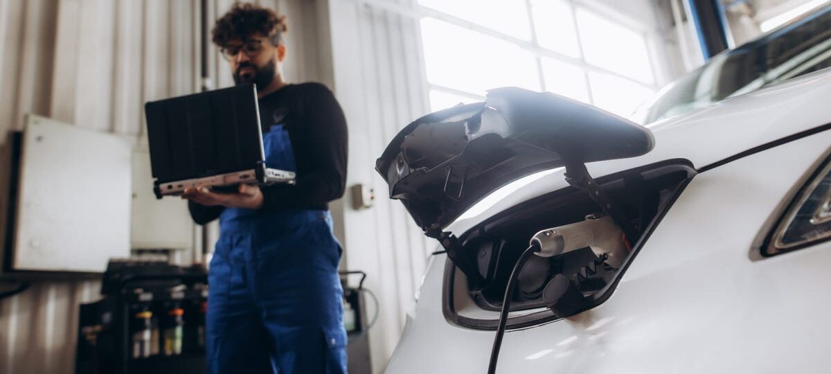 Your new car is getting harder and more expensive to fix. This bill could help.