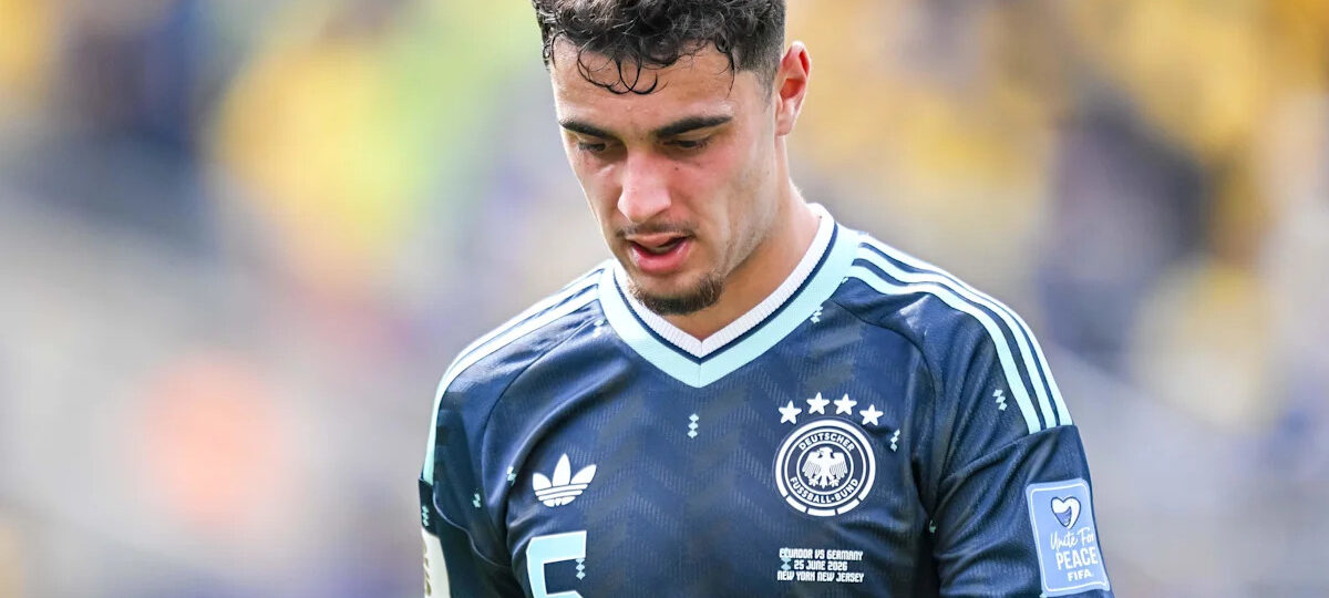 Bayern Munich and Germany legend Philipp Lahm calls for Aleksandar Pavlović to be dropped from the XI