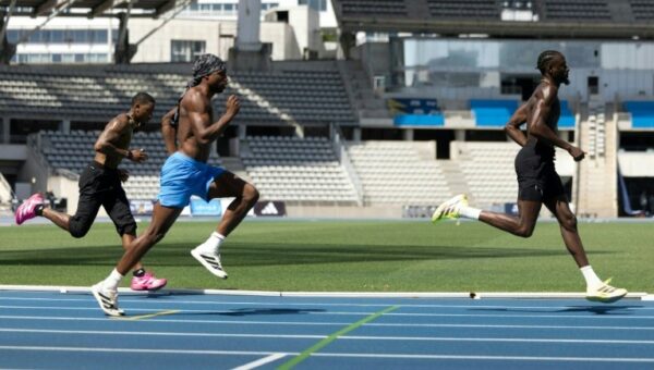 Lyles enjoying freedom to focus on speed and stuff off the track