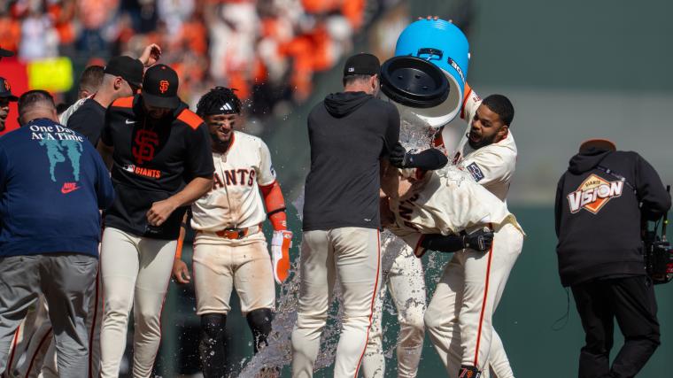 If 'Grandson of Wind' Jung Hoo Lee continues torrid offensive pace, Giants OF could be gone with wind