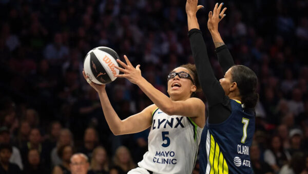 Rookie Olivia Miles scores 24 and the Lynx cruise past the Wings 100-76 for 8th straight win