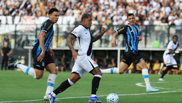 Video: Brazilian defender Viery arrives for Fiorentina medical
