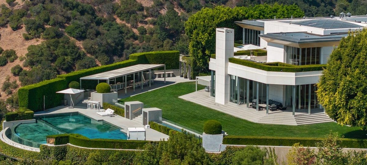 A billionaire heir built one of America's largest homes. His bitter divorce means his $135 million mansion is for sale.