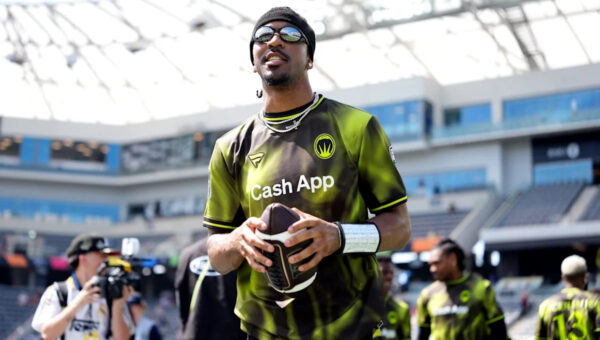 Watch: Jayden Daniels at U.S. World Cup opener with 2 other NFL QBs