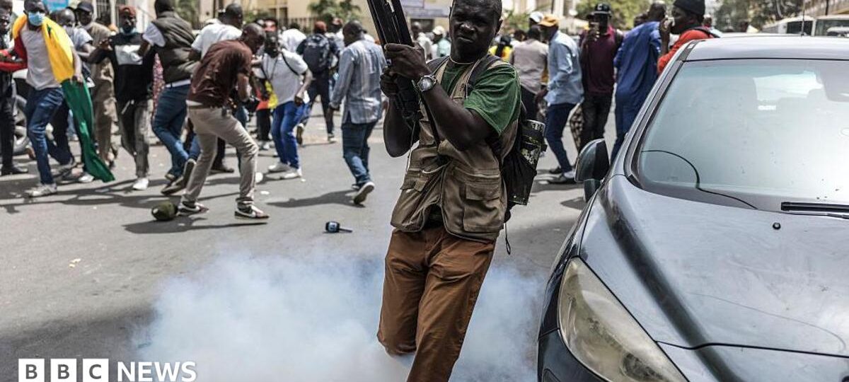 Senegalese MPs move to clip presidential powers as tensions mount