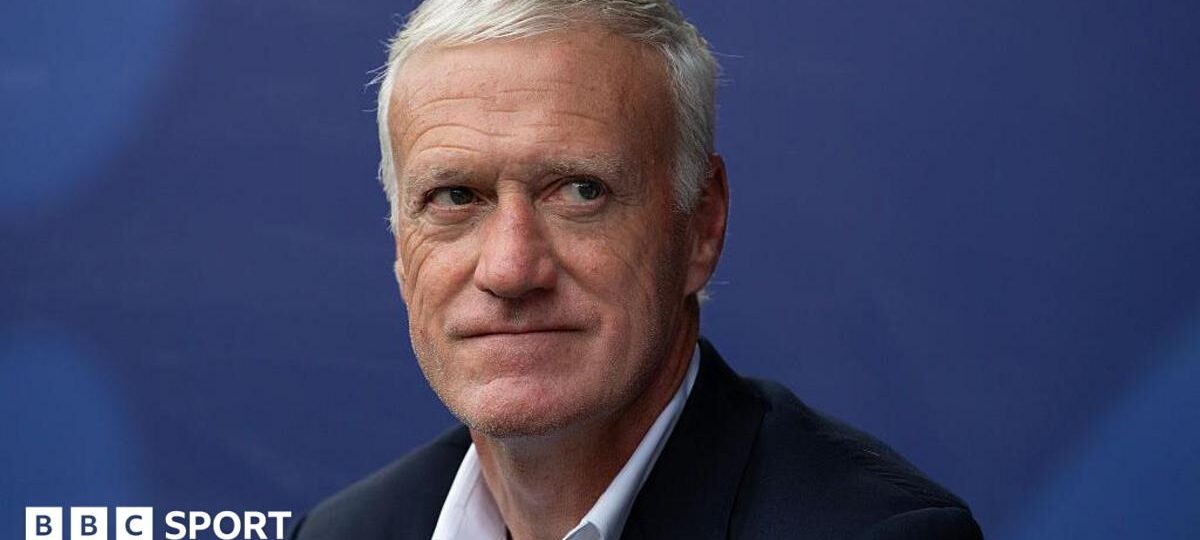 Deschamps returns to France after death of his mother
