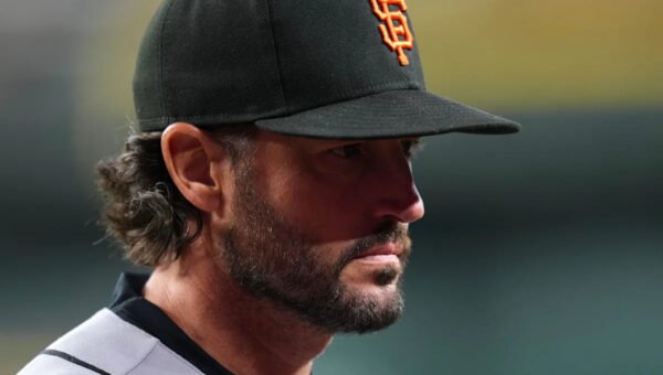 Former Vols, Maryville head coaches manage Giants-Brewers game