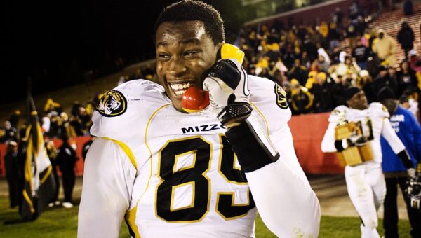 Former Missouri football star Aldon Smith dies at 36