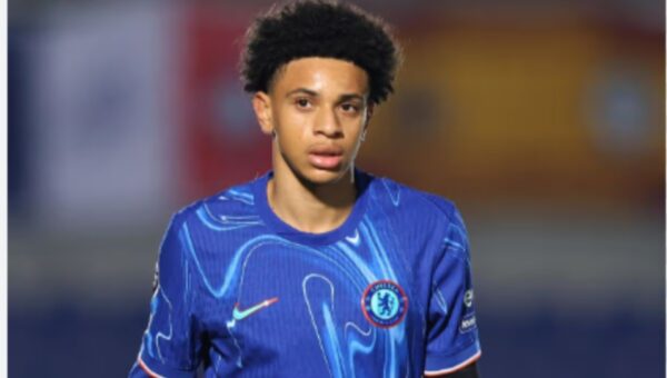 Transfer: Chelsea confirm decision on Olise