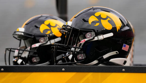 Iowa football adds Ohio DL to 2027 recruiting class