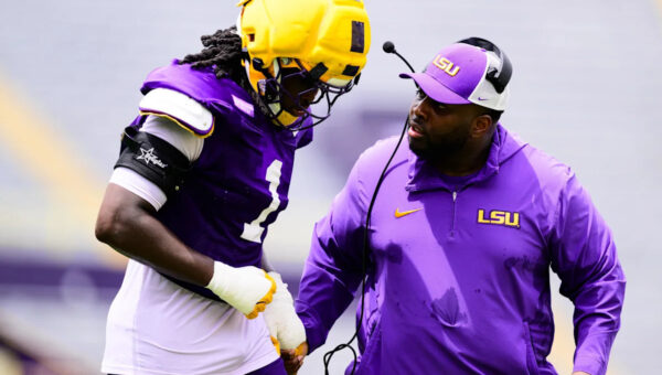Lane Kiffin and LSU add Anthony Sweeney for Official Visit