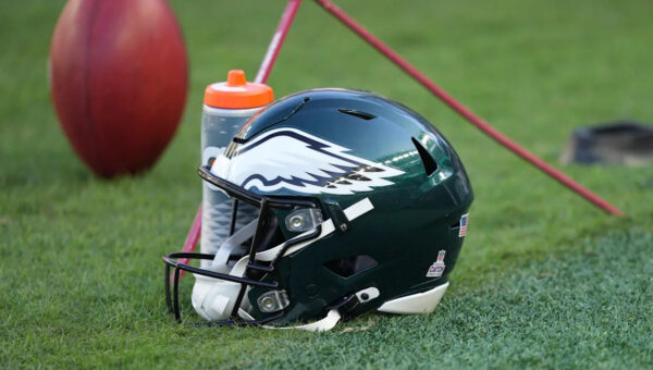 Eagles place Joe Tryon-Shoyinka on reserve/retired list