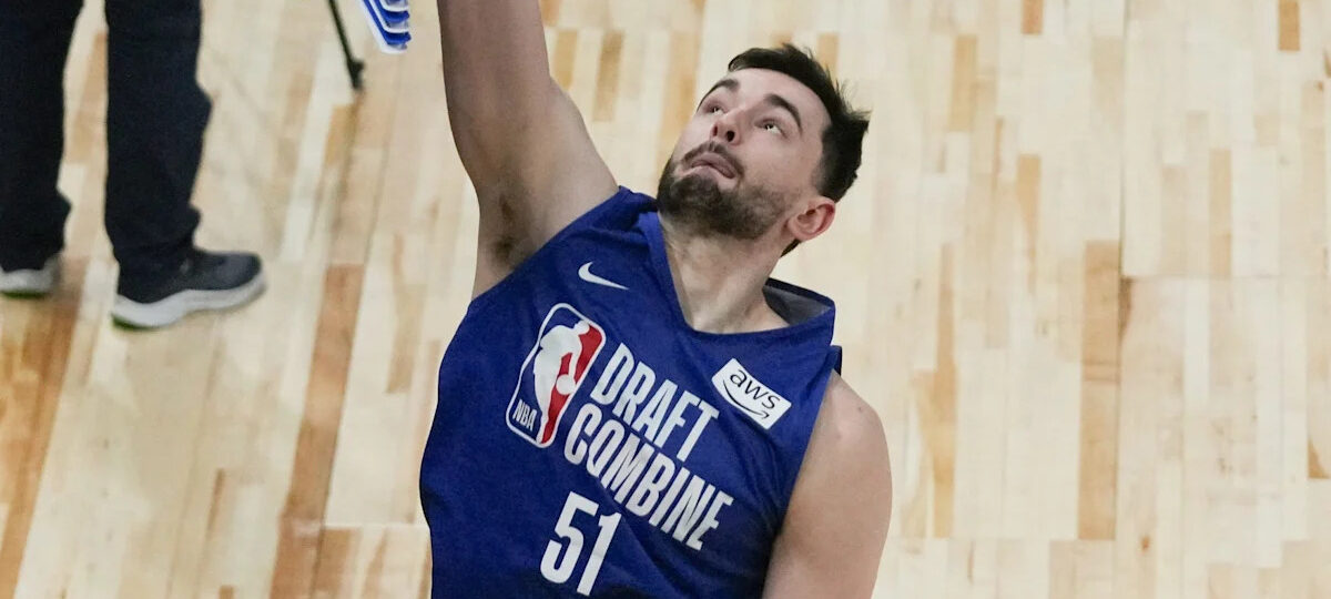 Kings trade picks with Cavaliers to land Alex Karaban at No. 29