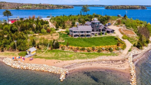 A self-sustaining private island in Canada sold for $6 million — it can only be reached by boat or helicopter