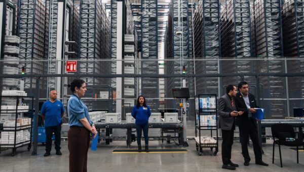 Walmart’s AI-powered warehouses are slashing the time it takes store employees to unload trucks
