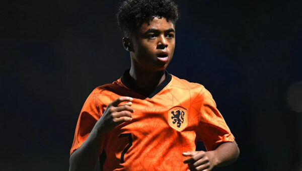 Barcelona youngster called up to first-team preseason as Flick prepares for new campaign