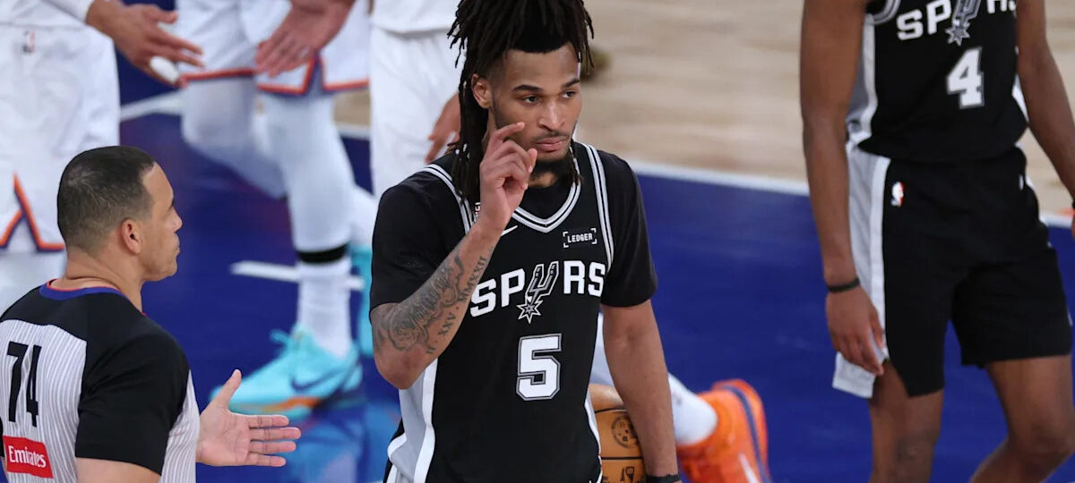 Castle helps Spurs capture Game 3 win, Game 4 tonight