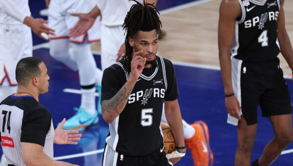 Castle helps Spurs capture Game 3 win, Game 4 tonight
