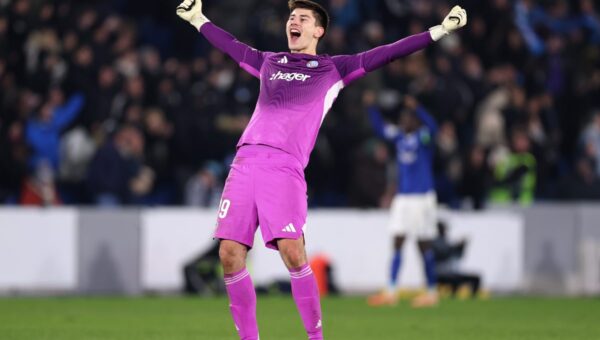 Mike Penders set to compete for a first-team role at Chelsea after Strasbourg loan