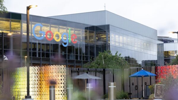 6 Googlers who started as interns share their advice on securing a full-time offer