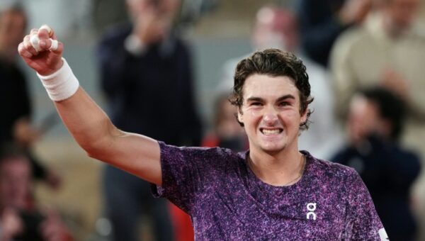 For Roland Garros youth, quarter-final moment of truth