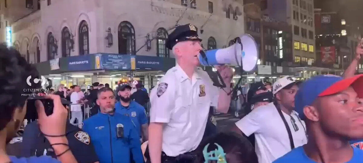 17 arrested, officer injured after Knicks watch party outside Madison Square Garden