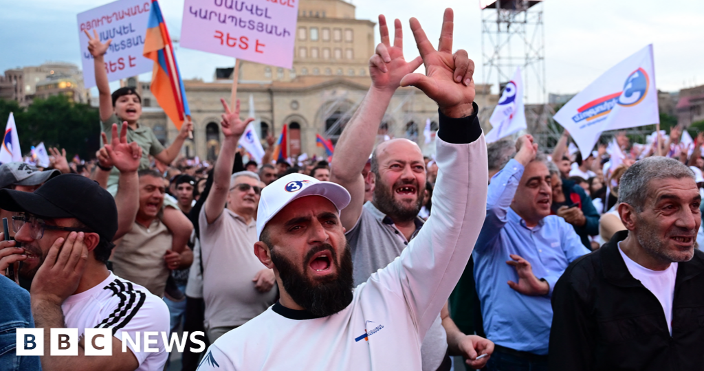 Armenia braces for election as Russia piles pressure on pro-West government