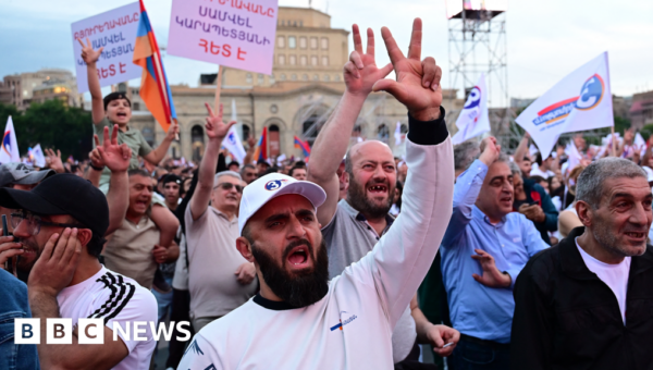 Armenia braces for election as Russia piles pressure on pro-West government