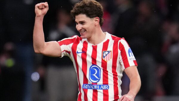 Atletico Madrid deliver savage response after Real Madrid offer for Julian Alvarez