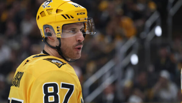 Penguins Superstar Ranked Among NHL's Best Players Of 2025-26 Season