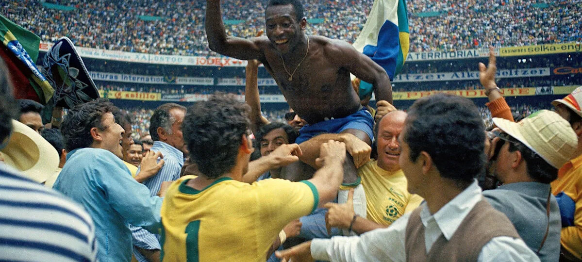 Will anyone ever match him? Fifa hails Pelé, sole 3⃣-time World Cup winner