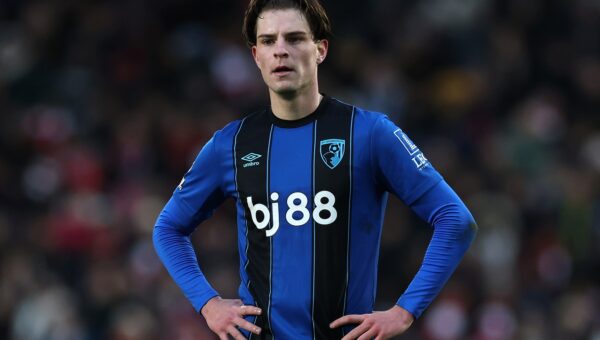 Sources rule out Chelsea from chasing top midfielder wanted by Man U and Arsenal