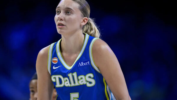 “Paige Is 1 Of 1”: Paige Bueckers Ties Franchise Assist Record As Teammate Reflects On Missed Chances