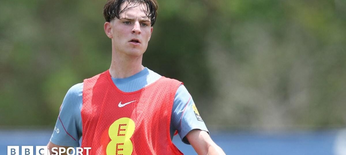 Scott poised to make England debut in World Cup friendlies