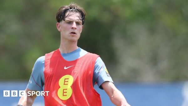 Scott poised to make England debut in World Cup friendlies