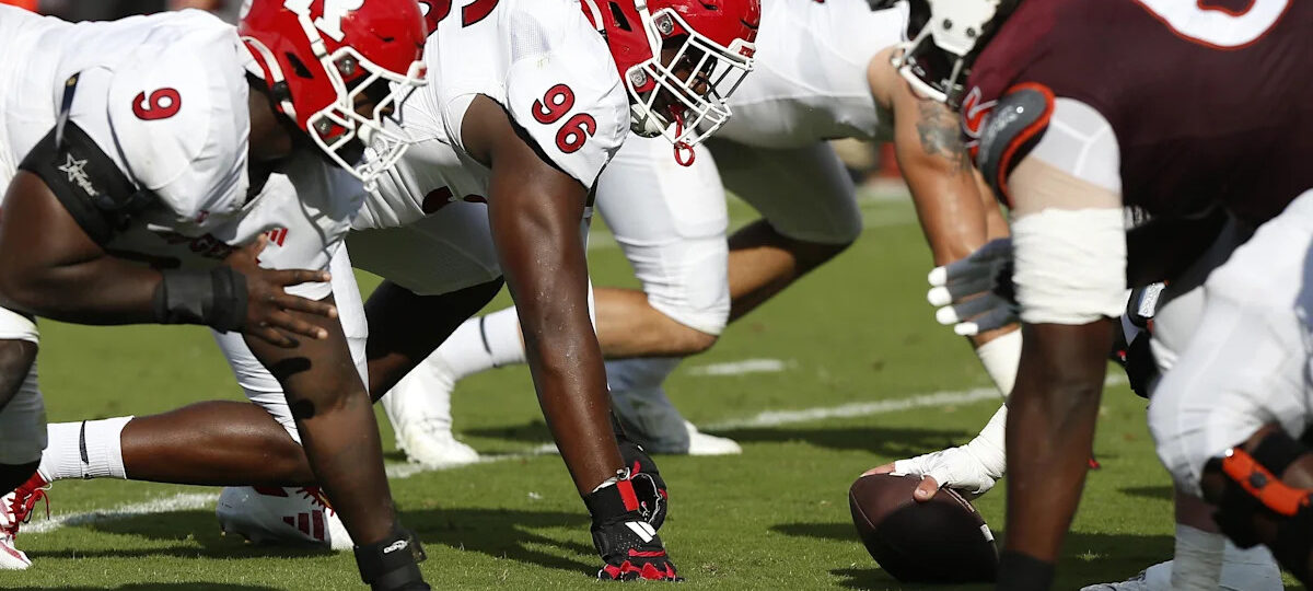 2027 South Carolina DT Dennis Glenn Jr. Commits to Rutgers Football