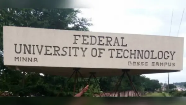 FUT Minna students protest rising robbery, shut university gate