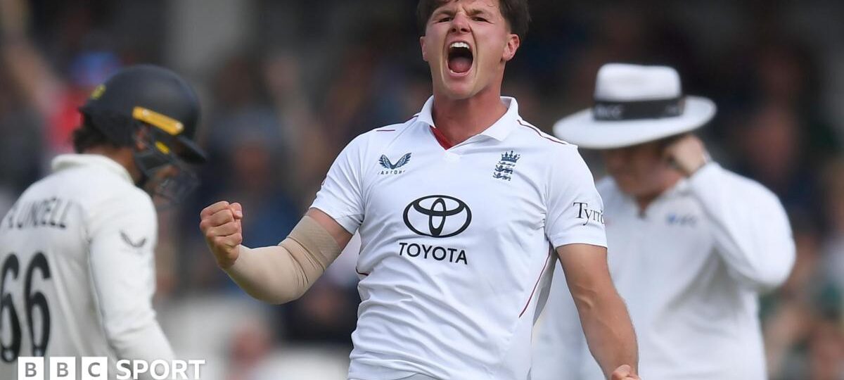 England make good start despite Stokes’ absence