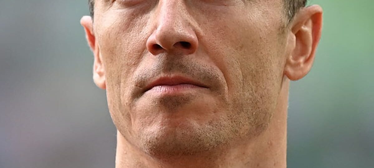 EPL: Man Utd told to sign Lewandowski