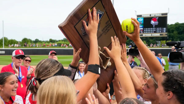 Barr-Reeve softball shuts out South Central, claims IHSAA 1A state title