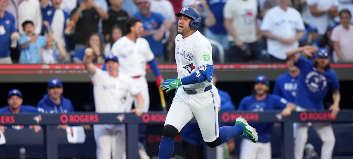 Meet the Mess! Mets outfield boots it around as Toronto’s Springer scores Little League homer