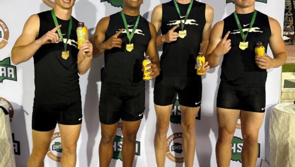Shelby boys 4x100 relay breaks Division III record, wins state title