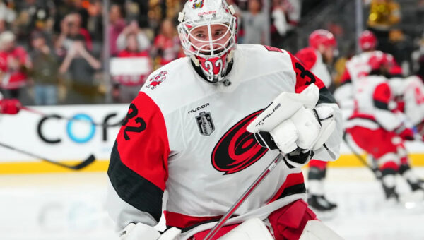 Hurricanes Face Difficult Call For Starting Goalie Against Golden Knights In Game 4
