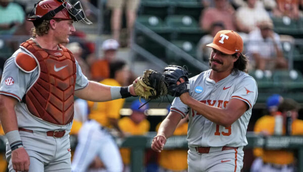 Texas vs Oregon baseball: Live scoring updates, how to watch Game 2 of super regionals